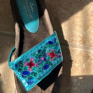 Donald Pliner Sandals